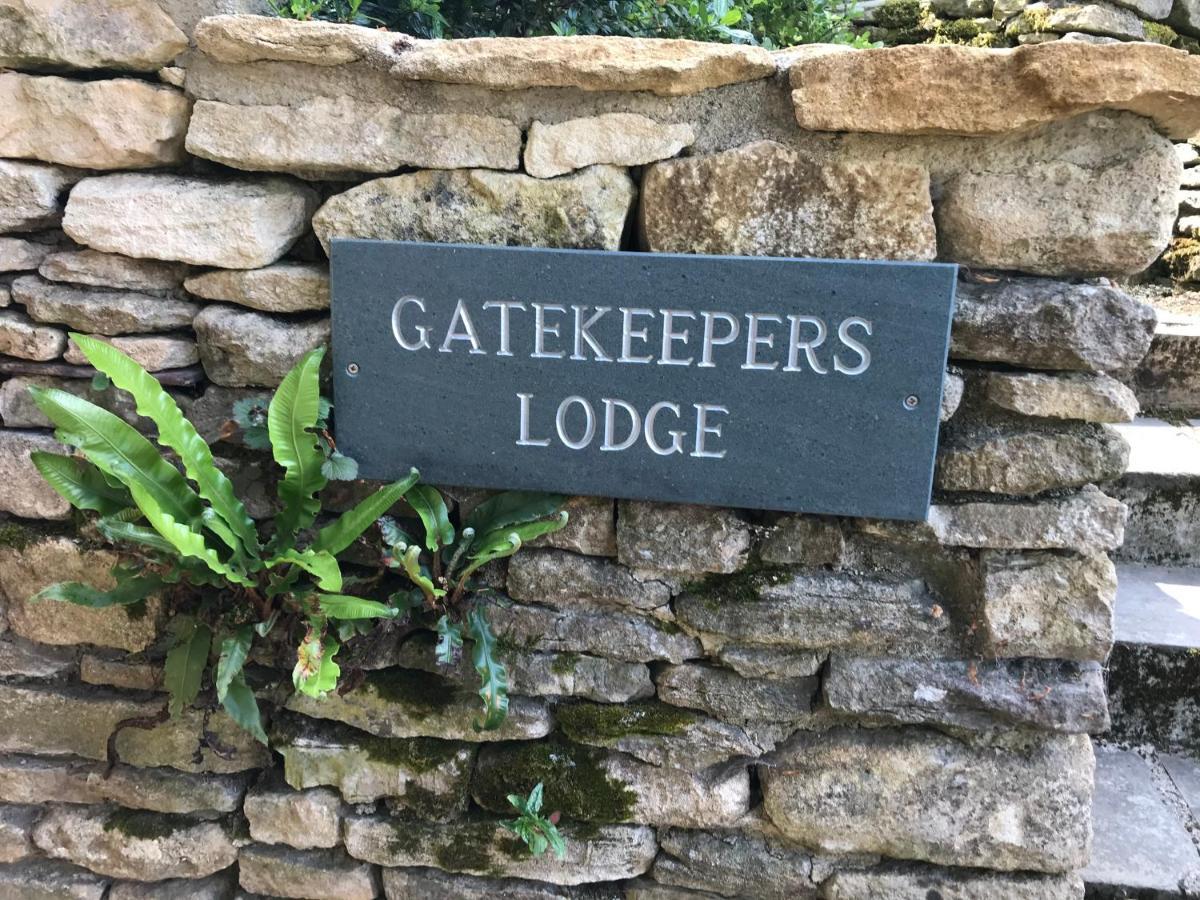 Gatekeepers Lodge, Dyrham Park Extérieur photo